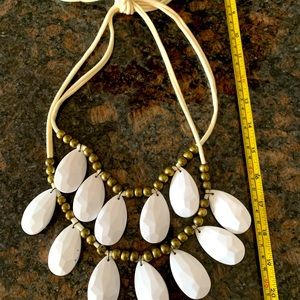 Versatile Teardrop Layered Necklace- Ribbon Ivory/White